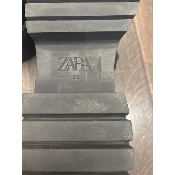 Zara Gold Chain Loafers Black Chunky Platform Lug Faux Leather Size 39 US 8 - Picture 6 of 8